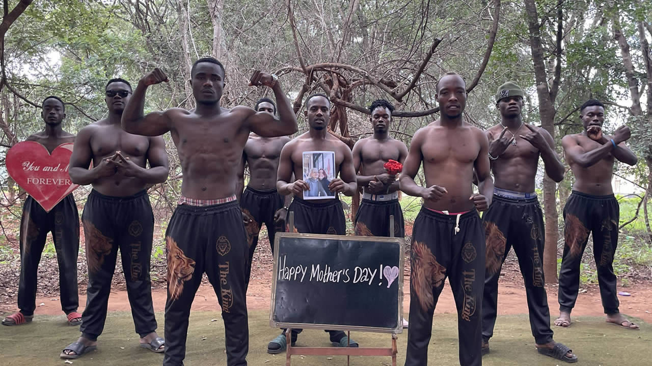 Afrikanisches Löwenteam